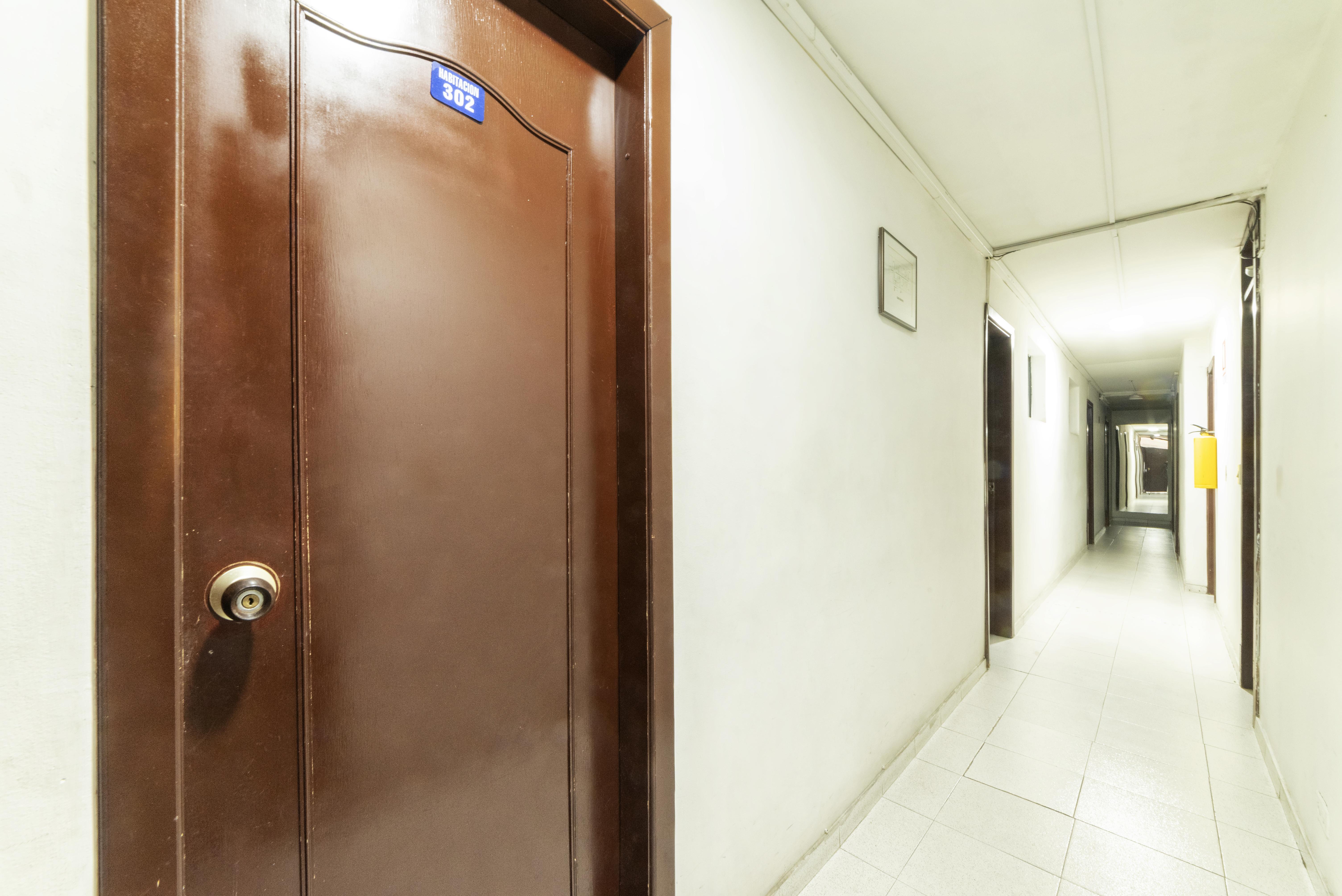 酒店 Hotel Elegant Suite 2*